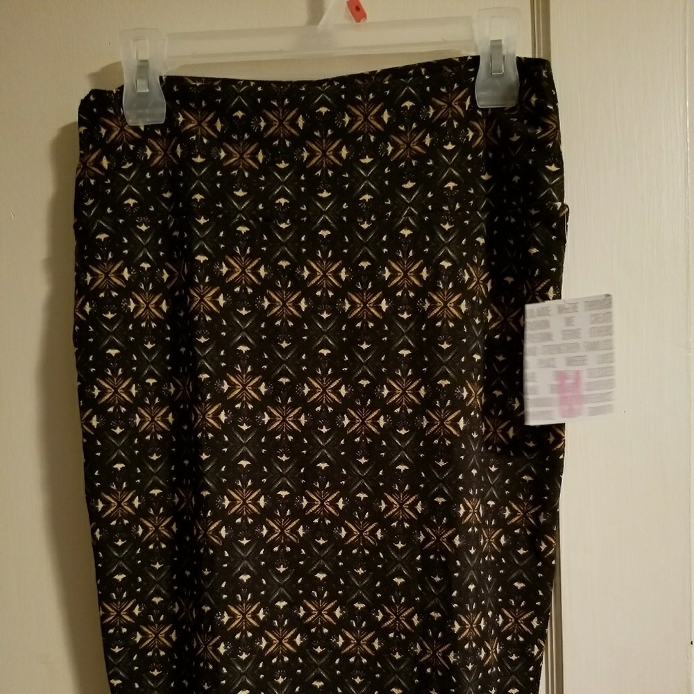 Lularoe Cassie skirt
